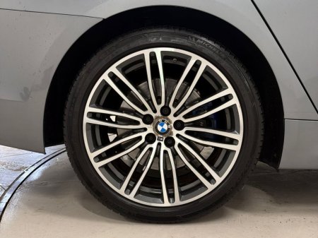 2019 BMW 5-Series - photo 14