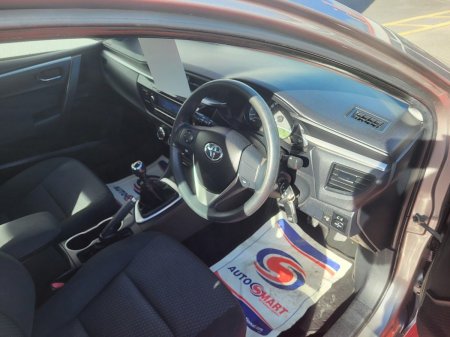 2015 Toyota Corolla - photo 6