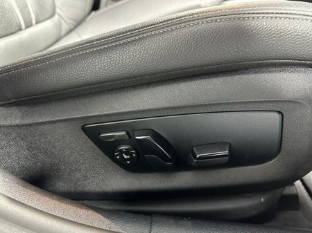 2021 BMW 5-Series - photo 21