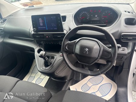 2023 Peugeot Partner - photo 10