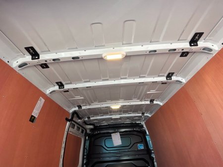 2026 Nissan Interstar - photo 10