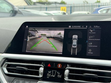 2022 BMW 3-Series - photo 25