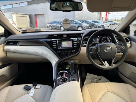 2020 Toyota Camry - photo 8