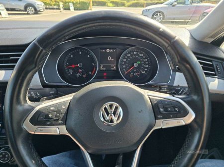 2020 Volkswagen Passat - photo 11