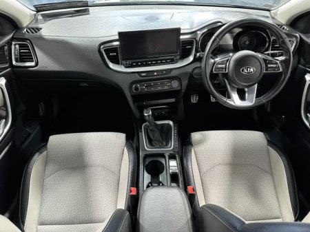 2021 Kia XCeed - photo 9