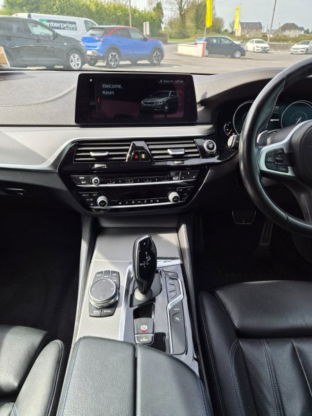 2018 BMW 5-Series - photo 15