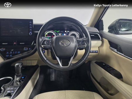 2023 Toyota Camry - photo 9