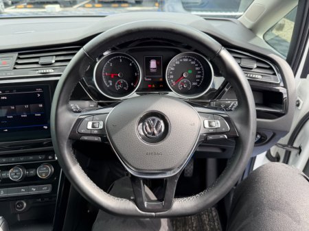 2020 Volkswagen Touran - photo 18