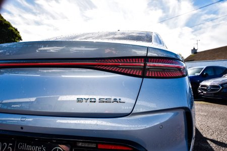 2025 BYD SEAL - photo 9