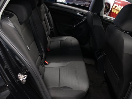 2019 Volkswagen Golf - photo 28