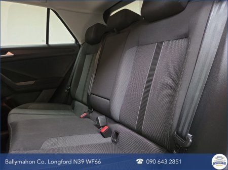 2024 Volkswagen T-Roc - photo 22
