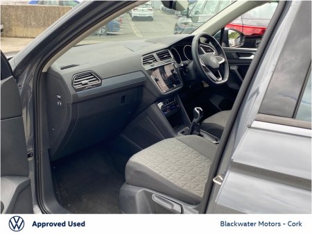 2023 Volkswagen Tiguan - photo 21