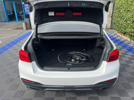 2017 BMW 5-Series - photo 13