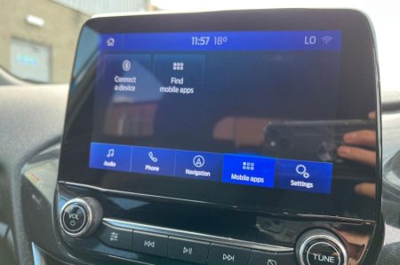2020 Ford Fiesta - photo 32