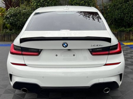 2021 BMW 3-Series - photo 18