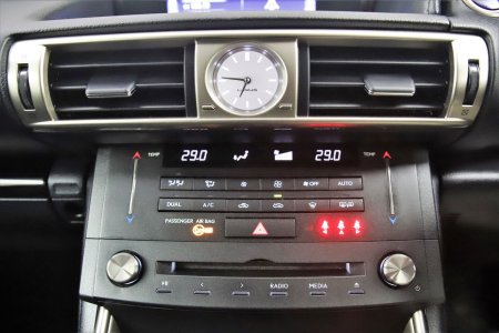 2017 Lexus IS - photo 20