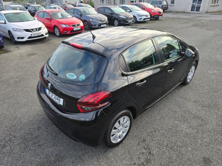 2018 Peugeot 208 - photo 18