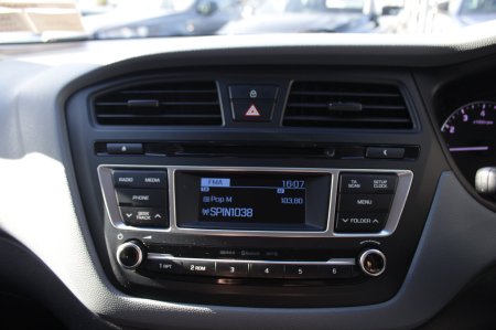 2016 Hyundai i20 - photo 13