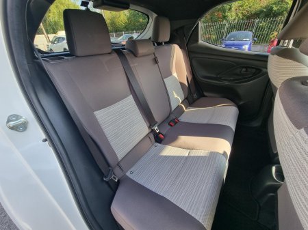 2020 Toyota Yaris - photo 12