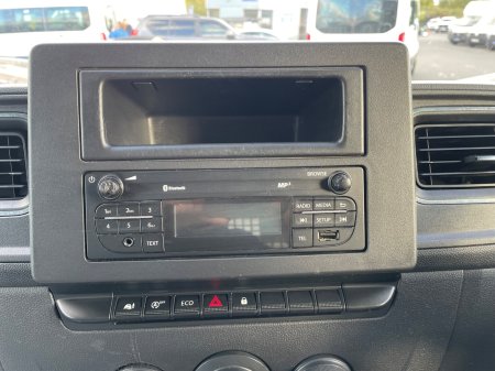 2021 Nissan NV400 - photo 20