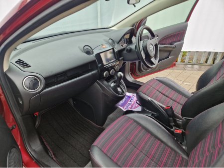 2014 Mazda Demio - photo 19