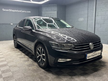 2019 Volkswagen Passat - photo 3