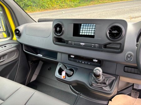 2025 Mercedes-Benz Sprinter - photo 6