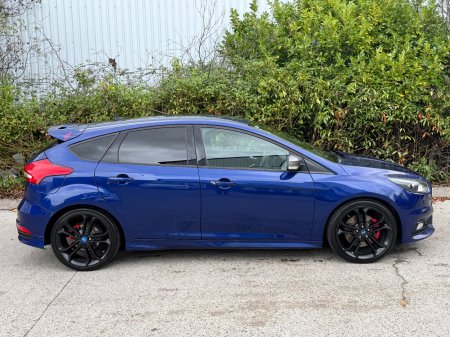 2016 Ford Focus - photo 2