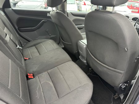 2011 Ford Focus - photo 9