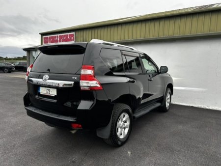 2017 Toyota Land Cruiser - photo 3