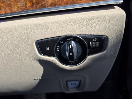 2017 Mercedes-Benz E-Class - photo 18