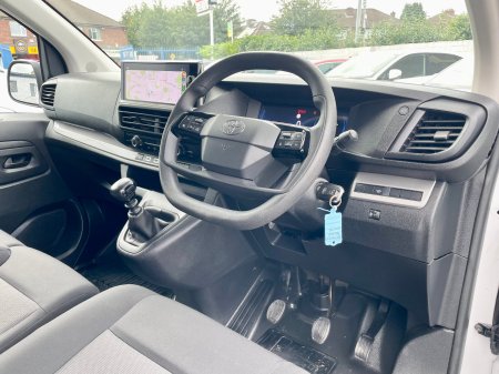 2024 Toyota Proace - photo 9