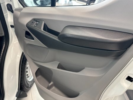 2026 Maxus DELIVER 9 - photo 14
