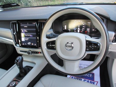 2019 Volvo S90 - photo 8