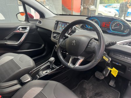 2017 Peugeot 2008 - photo 11