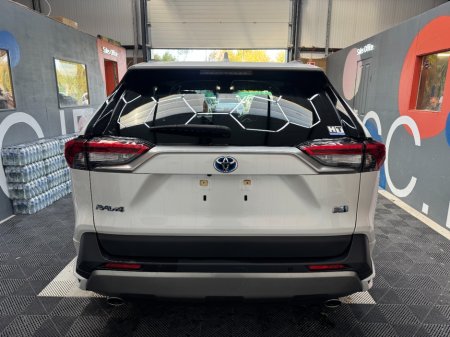 2024 Toyota RAV4 - photo 3