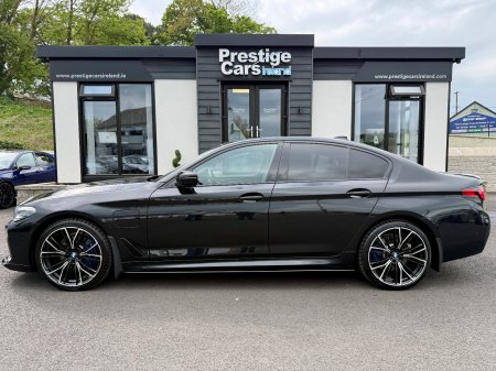 2022 BMW 5-Series - photo 10