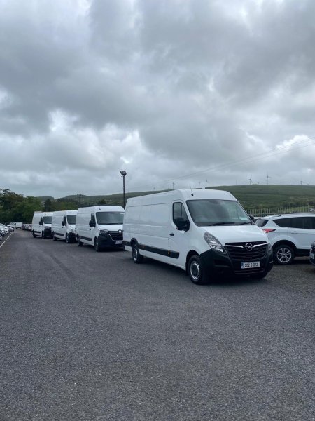 2022 Renault Master
