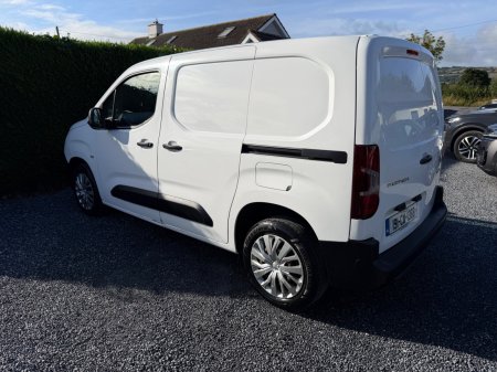 2019 Peugeot Partner - photo 14