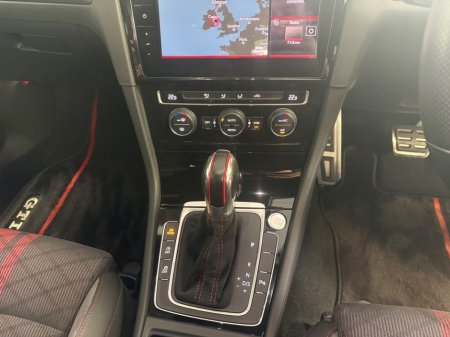 2020 Volkswagen Golf - photo 8