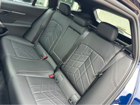 2025 BMW 5-Series - photo 17