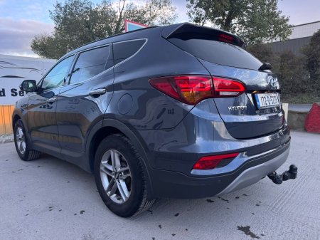 2017 Hyundai Santa Fe - photo 4