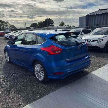 2015 Ford Focus - photo 26