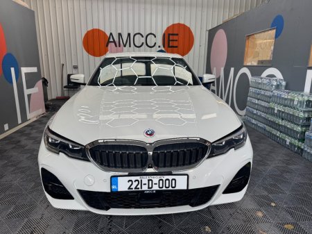 2022 BMW 3-Series - photo 2