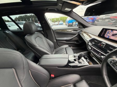 2020 BMW 5-Series - photo 17