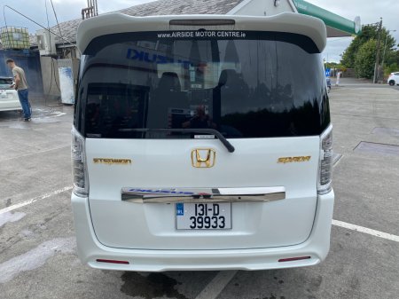 2013 Honda Stepwagon - photo 8