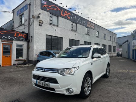 2015 Mitsubishi Outlander - photo 2