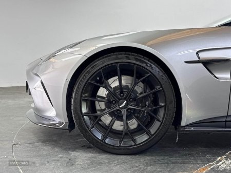 2025 Aston Martin Vantage - photo 32