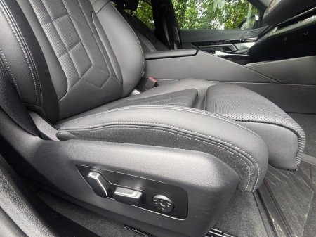 2024 BMW 5-Series - photo 24