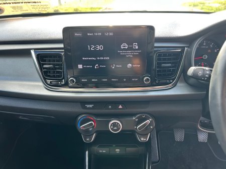 2023 Kia Rio - photo 16